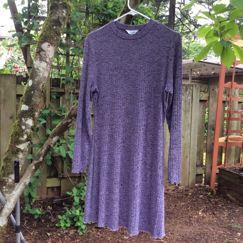 Arizona dress long sleeves purple ribbed scallop